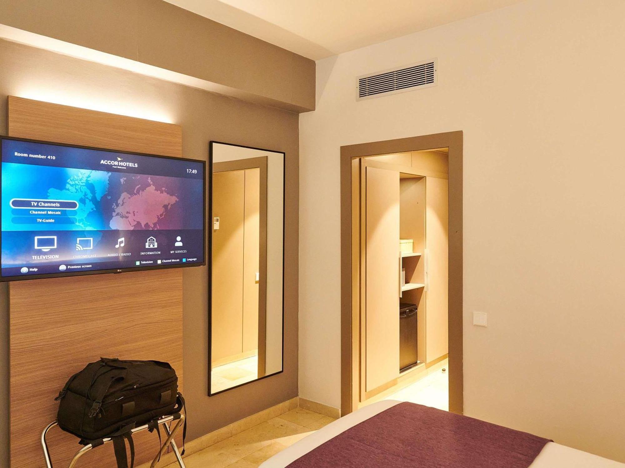 Standard Twin Room,1717062071:JPEG